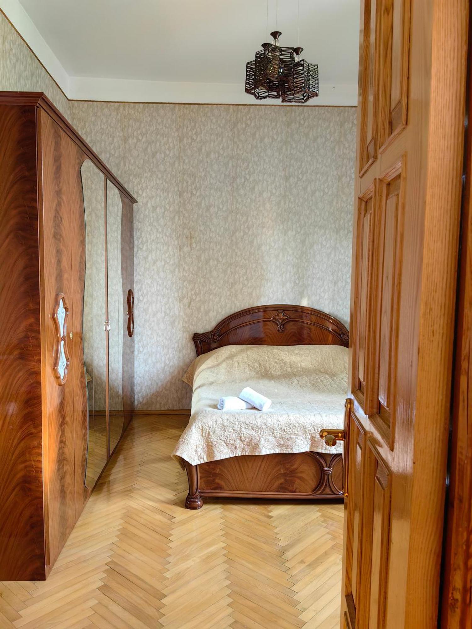 Guest House Metreveli Street 19 Хашури Экстерьер фото